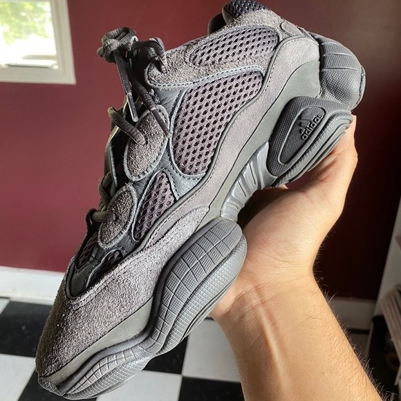 📦SOLD📦 ADIDAS YEEZY BOOST 500 “UTILITY BLACK” - Picture 2 of 10